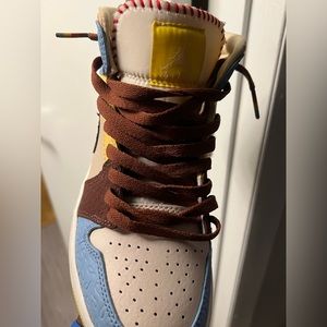 Jordan 1 MID SE fearless maison chateau